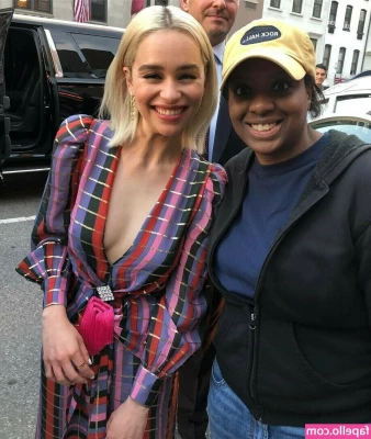 Emilia Clarke [ emilia-clarke ] - Stream started at 05/07/2021 03:02 pm  Happy FRIYAY! UPDATE AND NEWS!