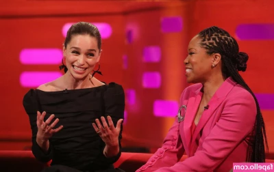 Emilia Clarke [ emilia-clarke ] - Home alone and super horny   Watch me rub my vibrator on my clit
