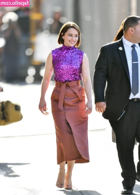 Emilia Clarke [ emilia-clarke ] - Where are all my ass eaters at? 👅💕