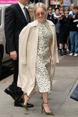 Emilia Clarke [ emilia-clarke ] - lil late but merry christmASS from me   my present to you guys for