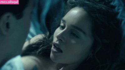 Emilia Clarke [ emilia-clarke ] - It s my day off come chill with me   I m home for most of the day