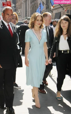 Emilia Clarke [ emilia-clarke ] - Black leather makes for a kinky gal