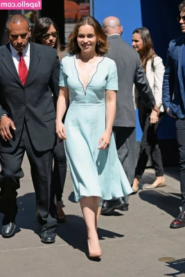 Emilia Clarke [ emilia-clarke ] - music challenges me