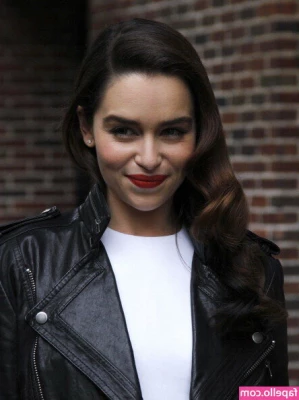 Emilia Clarke [ emilia-clarke ] - Enter me x