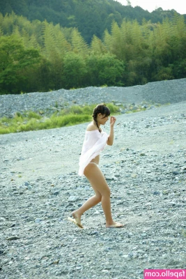 Ai Shinozaki [ ai-shinozaki ] - Smiling, thinking about how I'd use your hole right now... 👅🧡