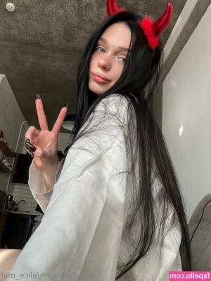 alice_mul [ alice-mul ] - Who s interested in FaceTime calls