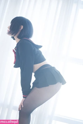 Paula Bulczynska [ paula-bulczynska ] - Who’d like to tie me up and take care of it? Or just edge me