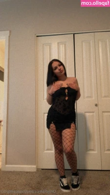innocentp10 - Hey darling talk to me I'm very hot ... 🔥🔥😱