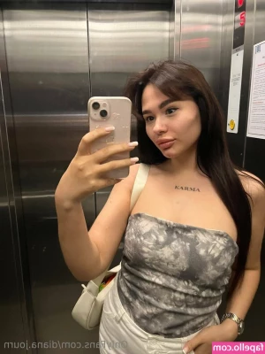 diana.journ [ diana-journ ] - Just waiting on you! DM me and let's get naughty! ;)