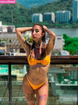 barbikush - Watch me play with it?👀