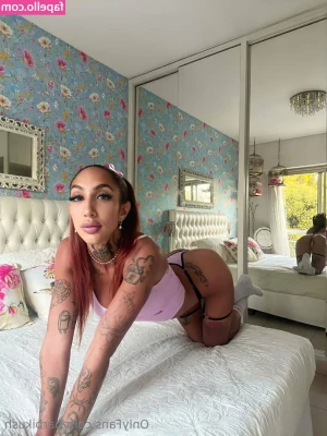 barbikush - Apple picking   Should I make a pie