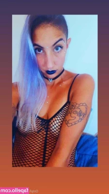 barbikush - Lock yourself in your room and spend the rest of the night going
