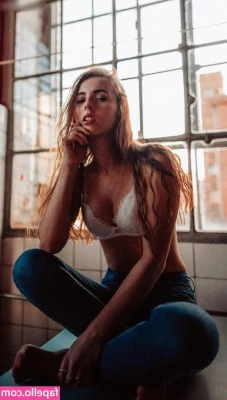 Dania_kr [ dania-kr-1 ] - Your desire for air is outweighed by My ass on your face.