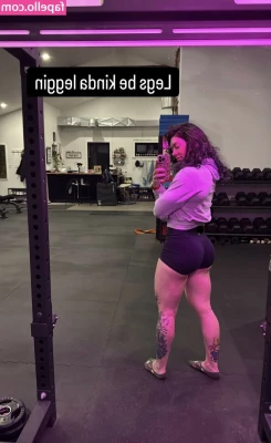 Natasha Aughey [ natasha-aughey ] - Would you guys like a feedee related  OF exclusive  q amp a video