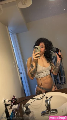 Natasha Aughey [ natasha-aughey ] - Getting that cock right in there! 😄🤣 x x x