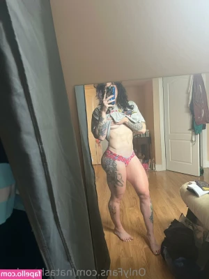 Natasha Aughey [ natasha-aughey ] - Don’t forget this weekend I’m with these absolute hotties!!!!