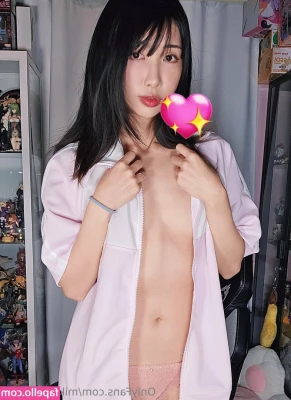 mikan_cosfree [ mikan-cosfree ] - me encanta este corpiño! te gusta a ti? 😏🥵
