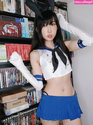 mikan_cosfree [ mikan-cosfree ] - Let’s rub baby oil on me .