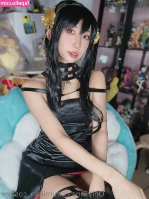 mikan_cosfree [ mikan-cosfree ] - Only coffee will help this morning. Who's with me and treat this babe
