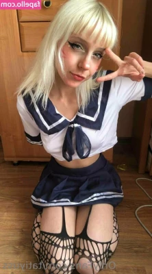 tatiyuss - hey new and old subscribers, who loves the green? 💚🤑 message me