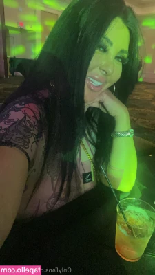 jaylenerio [ jaylenerio-2 ] - Where are all My little foot freaks at?   Do you like knee socks or