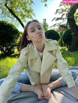 olhovetskaya (Anastasia) [ olhovetskaya-anastasia ] - A bit of a different touch to this video