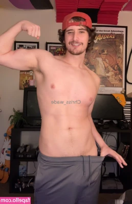 chriss_wade [ chriss-wade ] - Did you know that I cam on MFC every day Monday to Friday? Come join