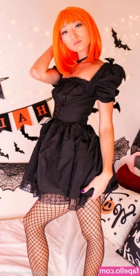 submit2sofie - Lucky I let you look...❤️❤️