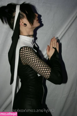 xoxkassiexox - UNDERSTANDING IN HER EYES  hot_grace  Show kindness  and she ll make