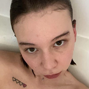 zeena_valvona