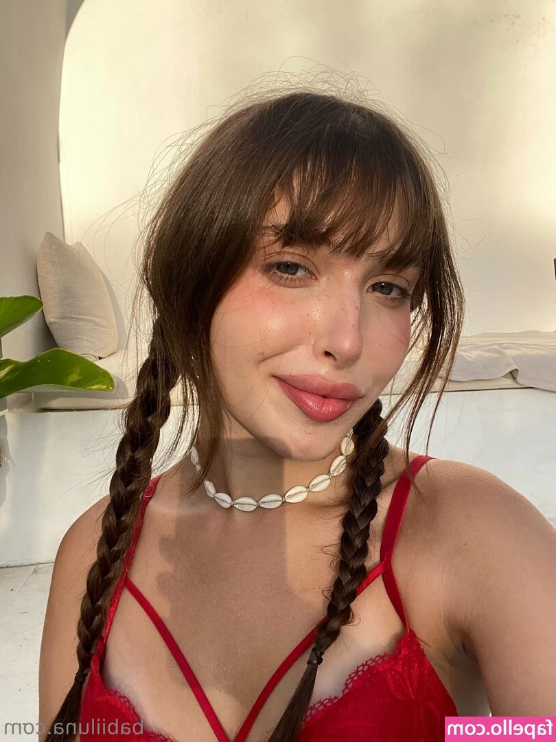 babii_luna [ babii-luna-1 ] - Watch me in fishnet in the mirror I can go deep  Welcome Newbies