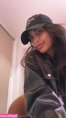 ninaxdiana - This position is my favourite   Keep a look out for me and my special