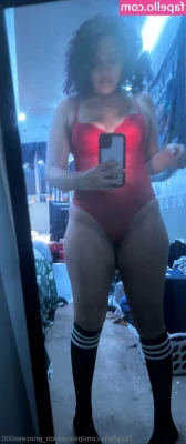pincushion_princess000 [ pincushion-princess000 ] - I just want somebody to treat me like a princess x