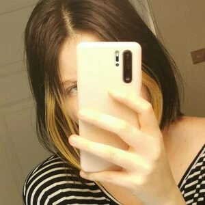 Holly Lauren
