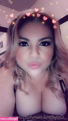 hotjuicycurvy - Yes, rub your looser face against my chicks… You’ll never get