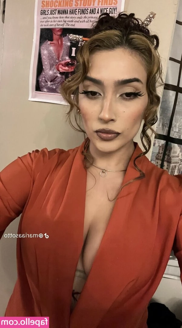 Mariadevirgin - Soaking up these rays