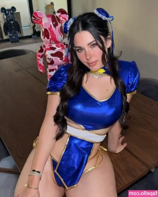 Adriana Olivarez [ adriana-olivarez ] - WHAT YOU WOULD LIKE TO SEE MORE OF