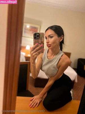 sasharosexxx - As you know  i love my plug  mainly when i stick it in my ass   Ps 