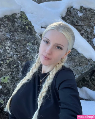 lillybloomes - Punisher girl       Full video free  dmndfeetexc
