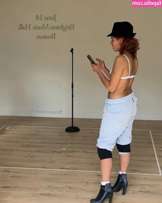 Naomi Scott [ naomi-scott ] - Gains pt2