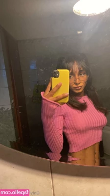 di_ivi [ di-ivi ] - Hi  I m  Stefyy11  I love to talk and I am very accommodating  Write