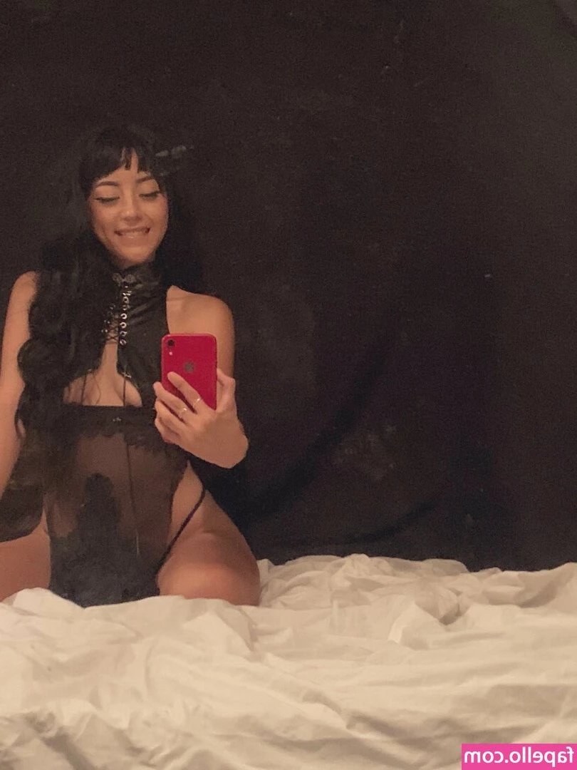 DeathByLSD - Me trying to fit into the w.c. of the aircraft ,😆  I arrived in