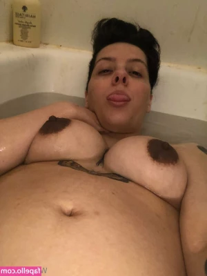 wicked_lyra [ wicked-lyra ] - 😈🥵🤤  Col. @lairaa34 @dianareyes22 @angeldemonxxx69