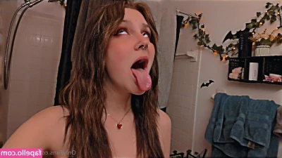 lyssapayne - Wicked Bundle  Wanna see my juicy ass Defy Gravity while bouncing on