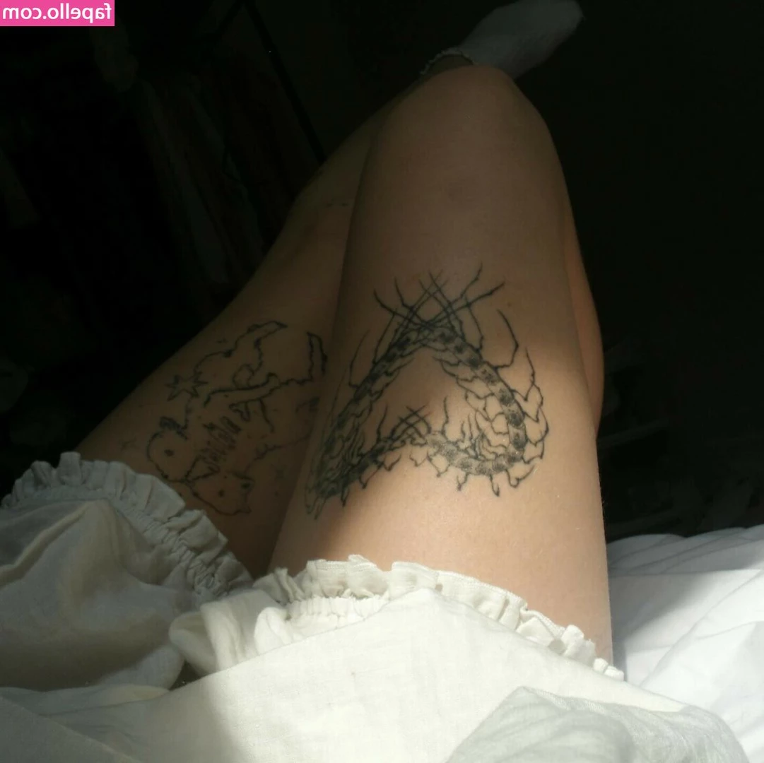 Chloe Moriondo [ chloe-moriondo ] - sorry i look rough here   but have some anal cause i love when my ass