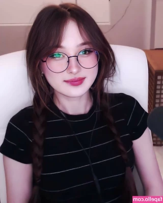 Tinakitten - W𝐡𝐞𝐧 𝐢t 𝐰𝐚𝐬 𝐚 l𝐚𝐬𝐭 𝐭i𝐦𝐞