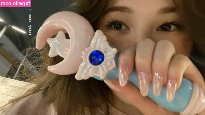 Tinakitten - What do you want to see  My DMs are always open  o