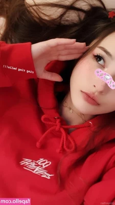Tinakitten - Getting ready for a photo shoot