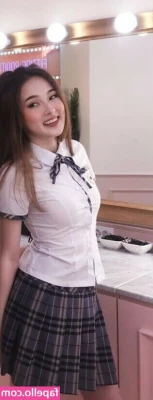 Tinakitten - Heres my front pose everyone   Enjoy