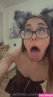 free_shellz [ free-shellz ] - I love my bath time